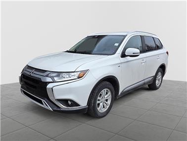 2020 Mitsubishi Outlander  SE