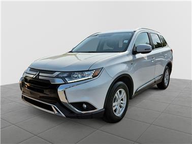 2020 Mitsubishi Outlander  SE