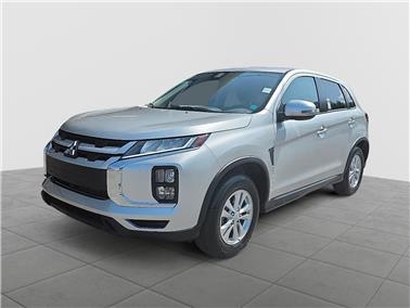 2023 Mitsubishi RVR  SE