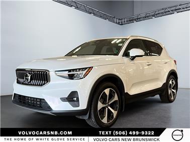 2024 Volvo XC40  B5 Plus Bright Theme