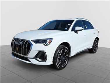 2024 Audi Q3  45 Progressiv