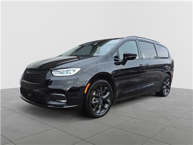 2024 Chrysler Pacifica  Touring-L