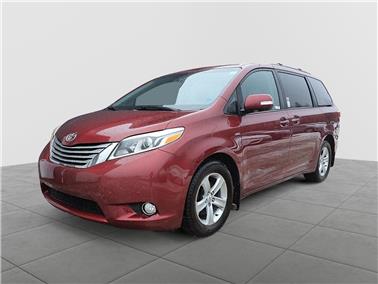 2017 Toyota Sienna  XLE 7 Passenger