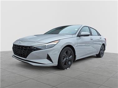 2022 Hyundai Elantra Preferred w/Sun & Tech Pkg