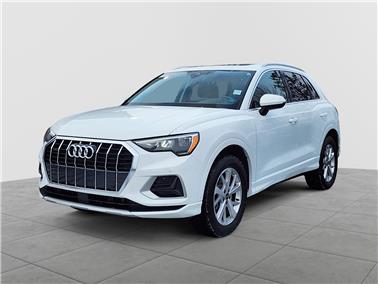 2022 Audi Q3  40 Progressiv