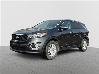 2017 Kia Sorento  2.0L LX Turbo