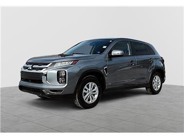 2023 Mitsubishi RVR  SE