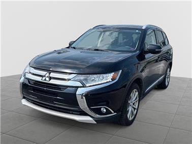2016 Mitsubishi Outlander  ES