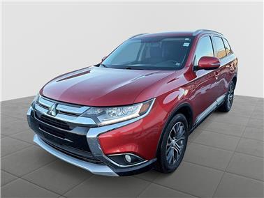 2016 Mitsubishi Outlander  SE