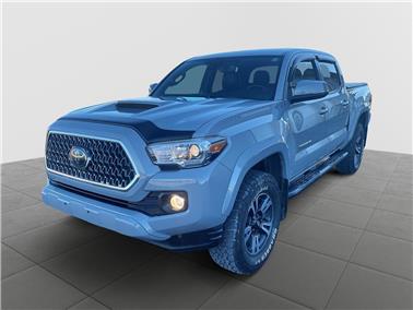 2018 Toyota Tacoma  TRD Sport