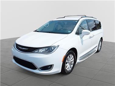 2017 Chrysler Pacifica  Touring-L