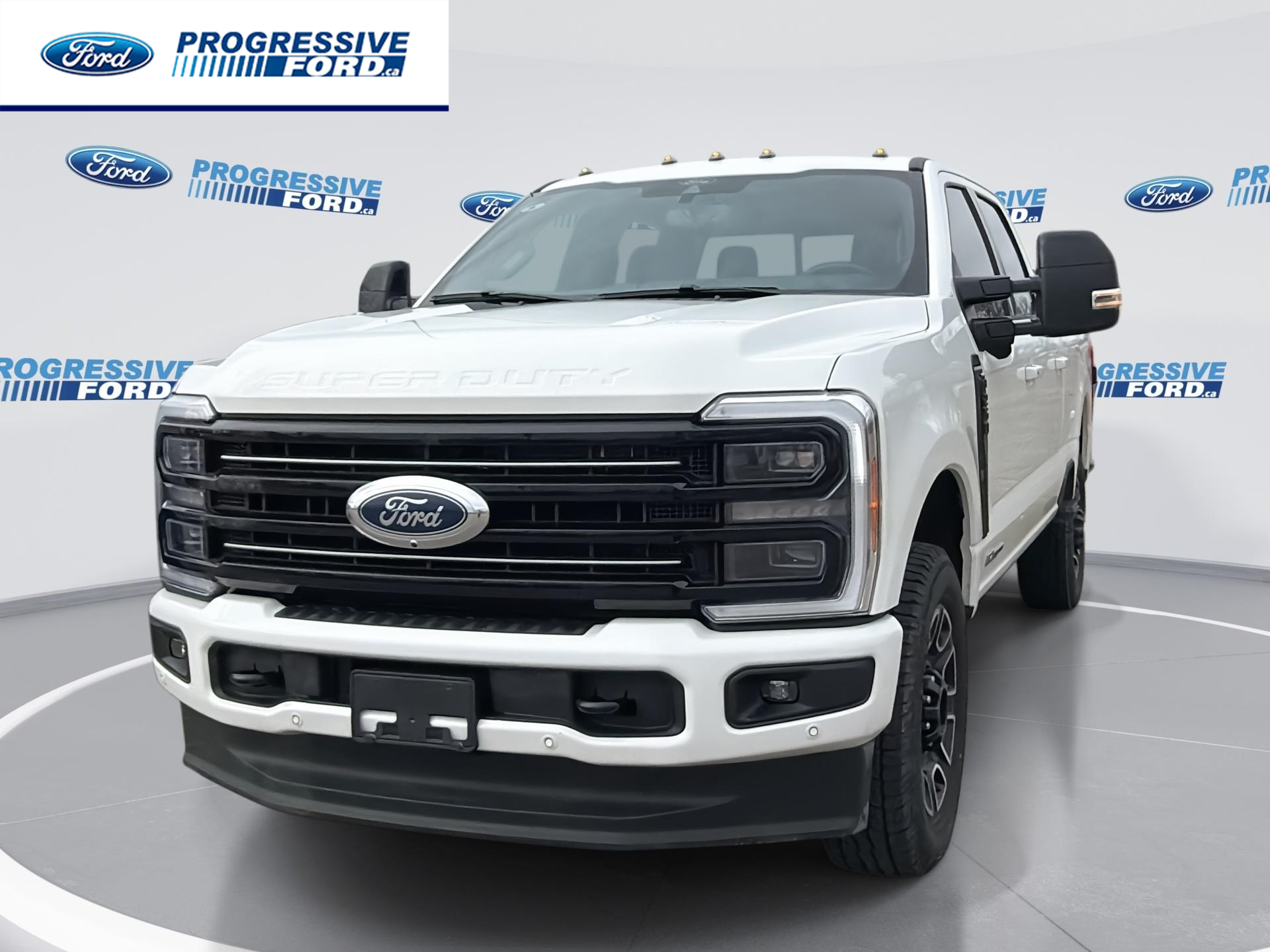 2026 Ford F-250 Super Duty Platinum Crew Cab 4WD