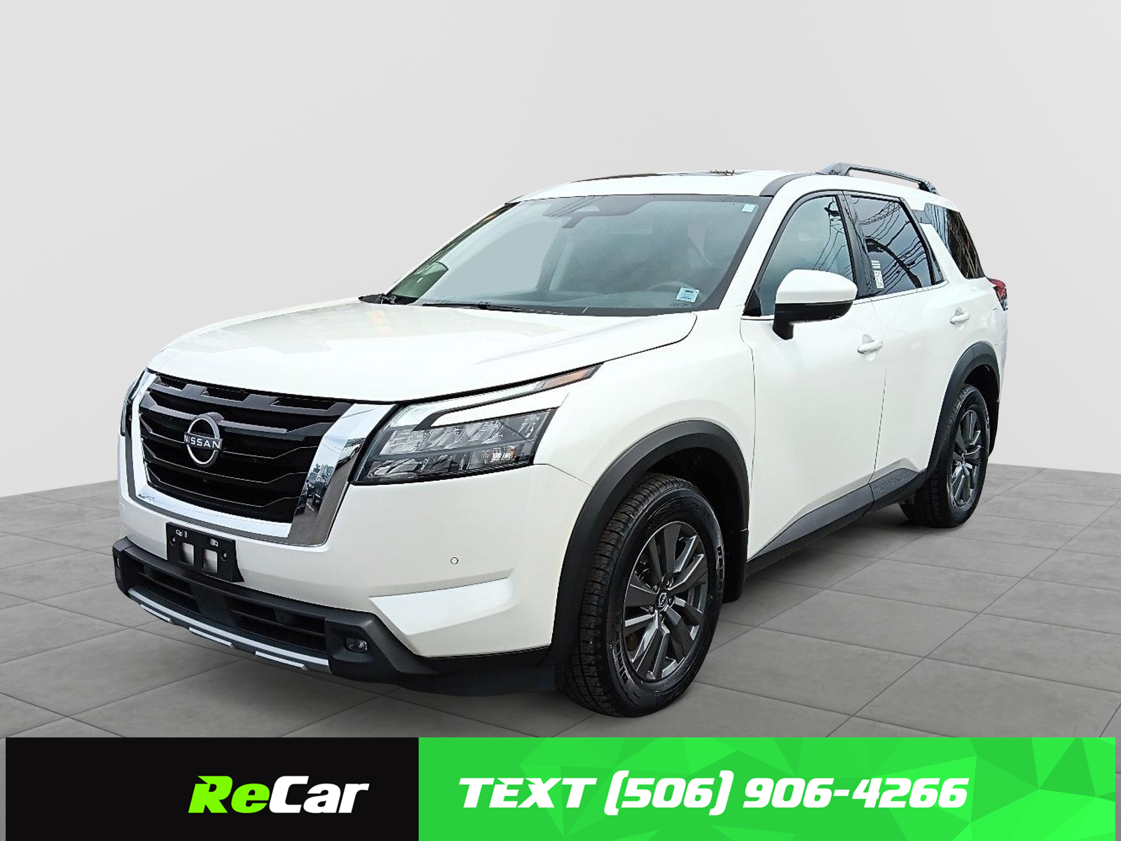 2024 Nissan Pathfinder  SV