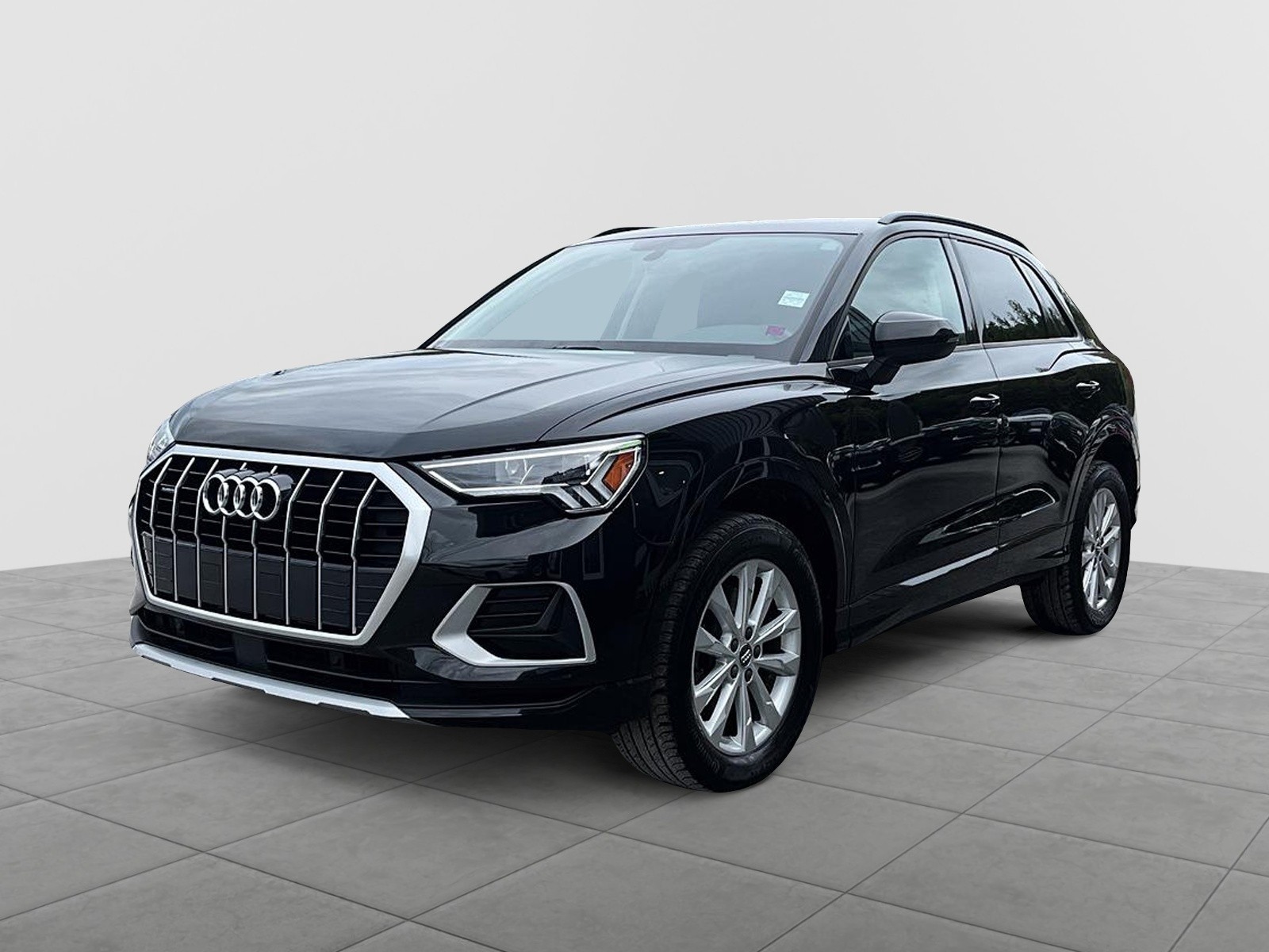 2020 Audi Q3  45 Komfort