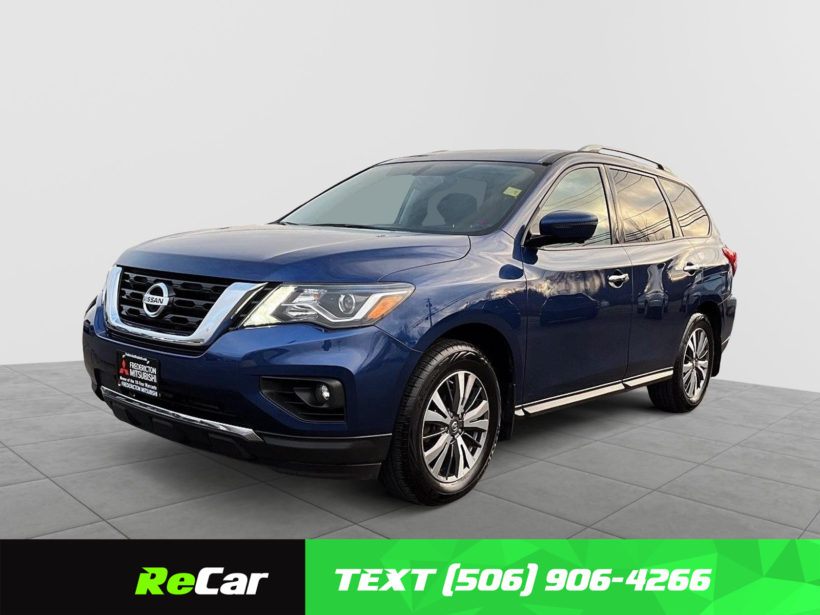 2017 Nissan Pathfinder  SL