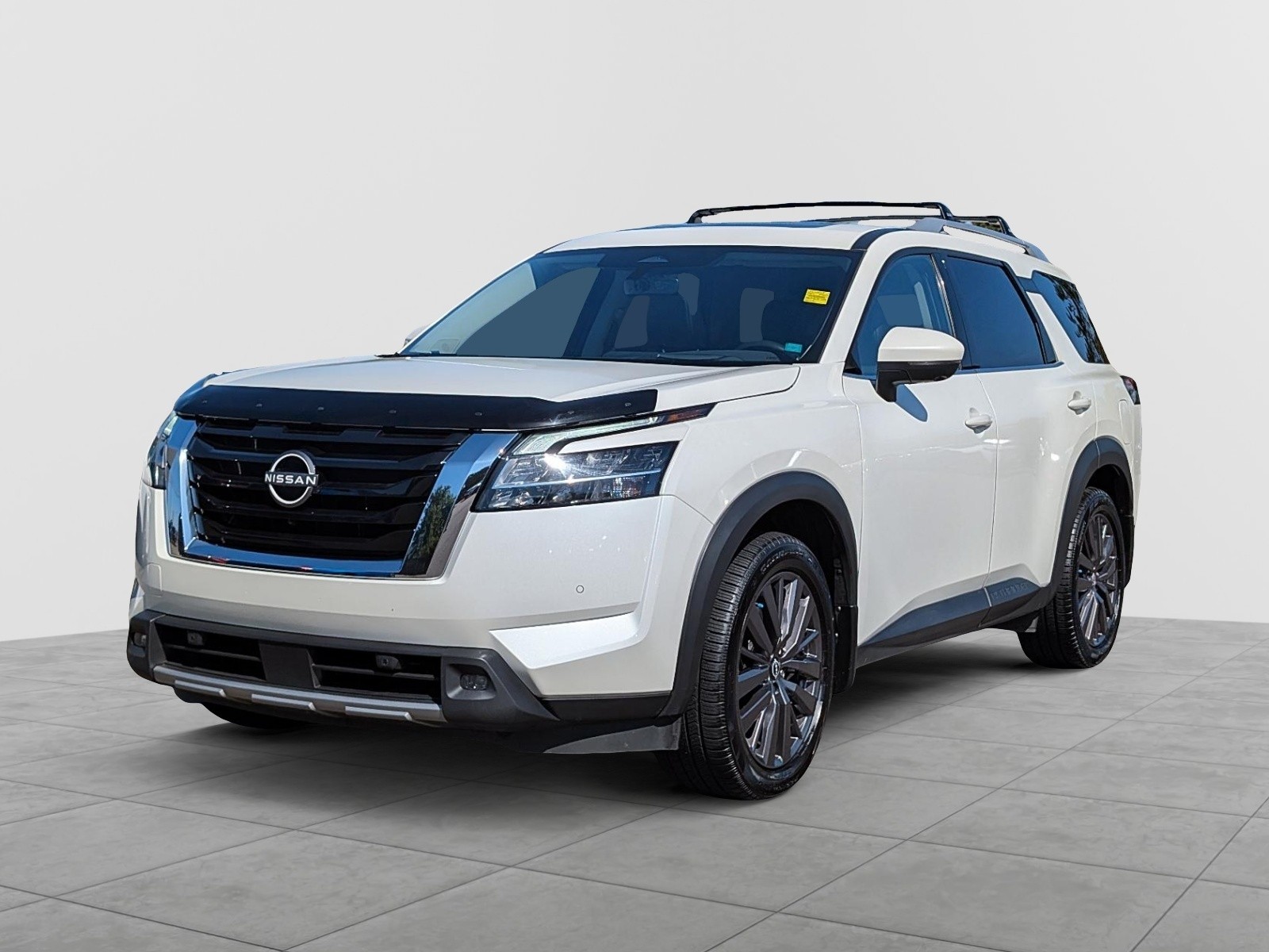 2023 Nissan Pathfinder  SL