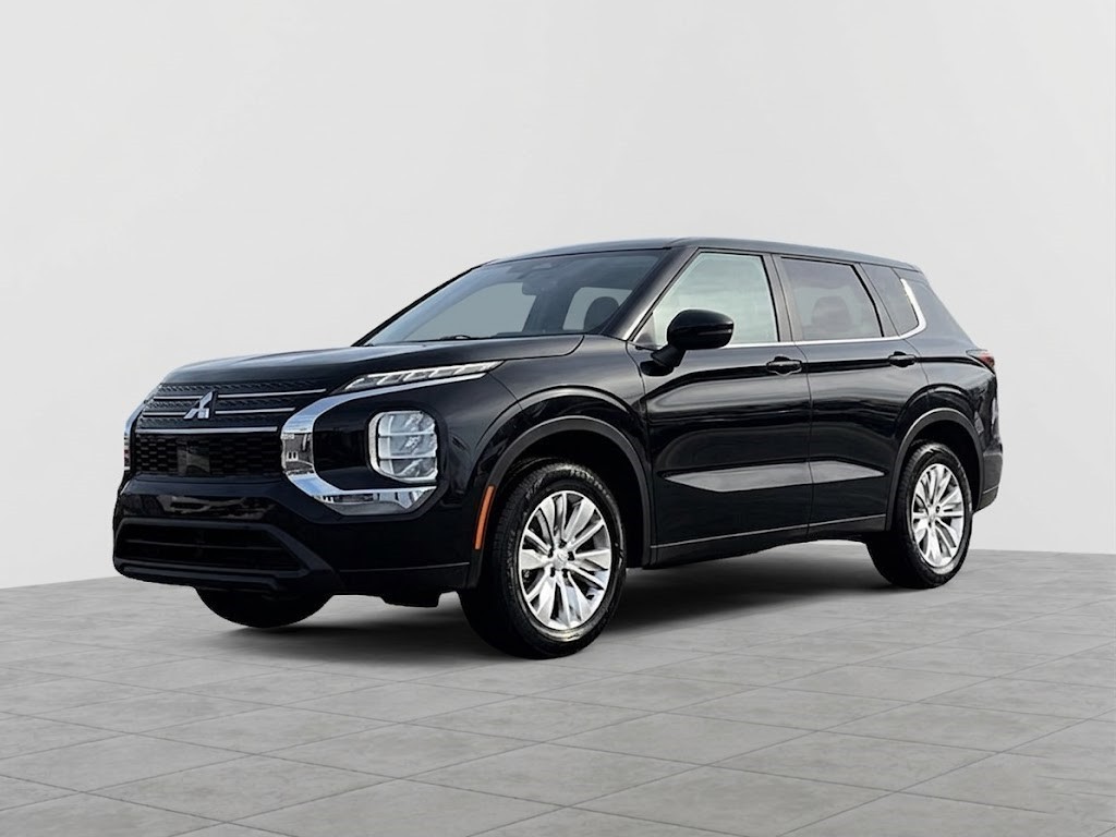 2025 Mitsubishi Outlander  ES