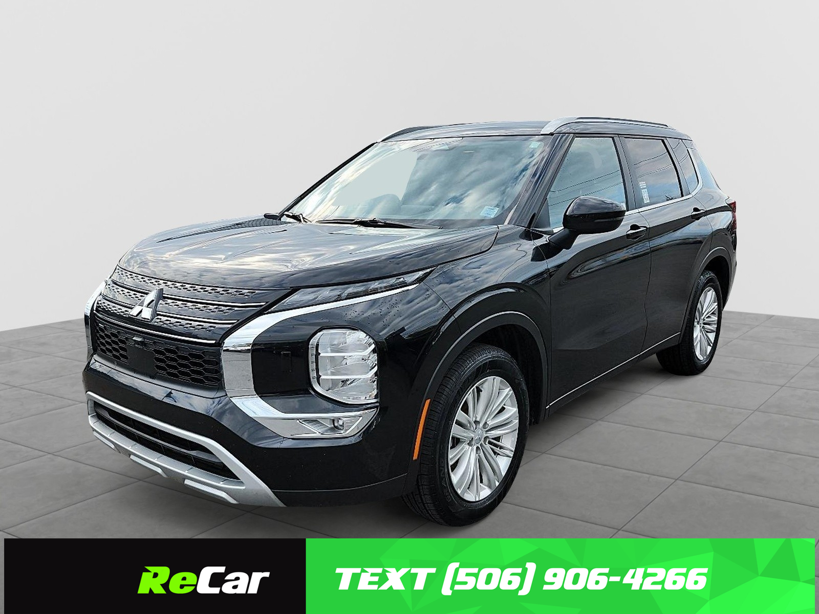 2024 Mitsubishi Outlander  SE