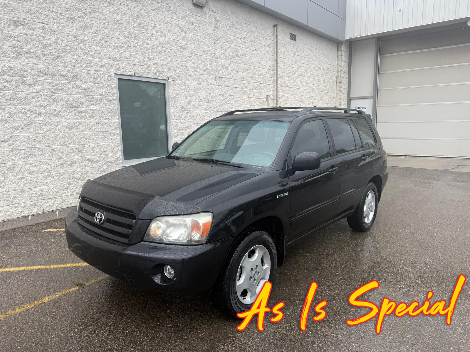 used 2006 Toyota Highlander car, priced at $5,500