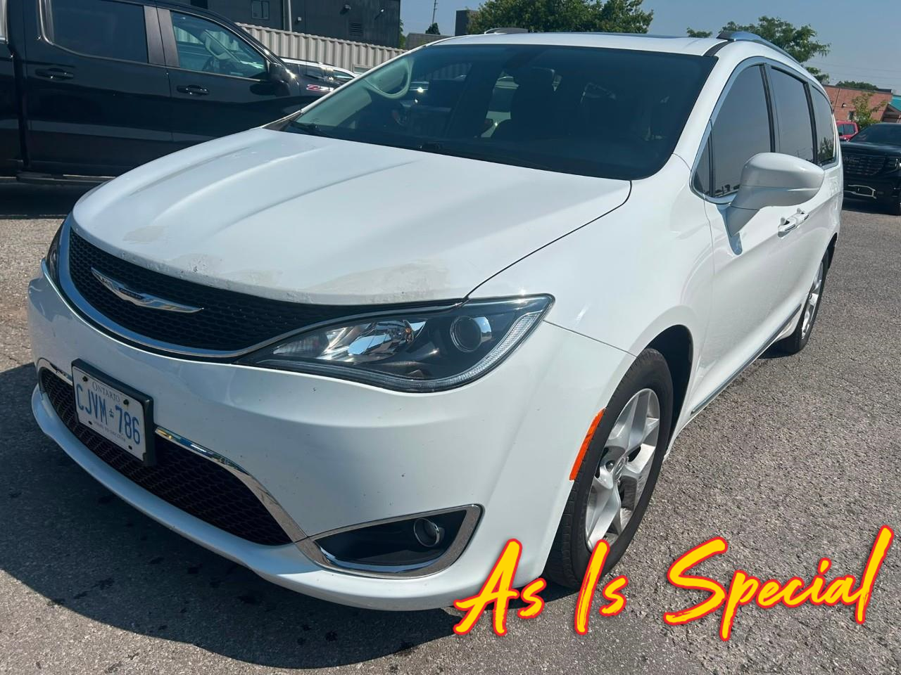 used 2018 Chrysler Pacifica car, priced at $8,995
