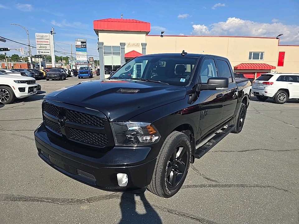 Used 2022 Ram 1500 Classic with 75,844 km for sale at Otogo