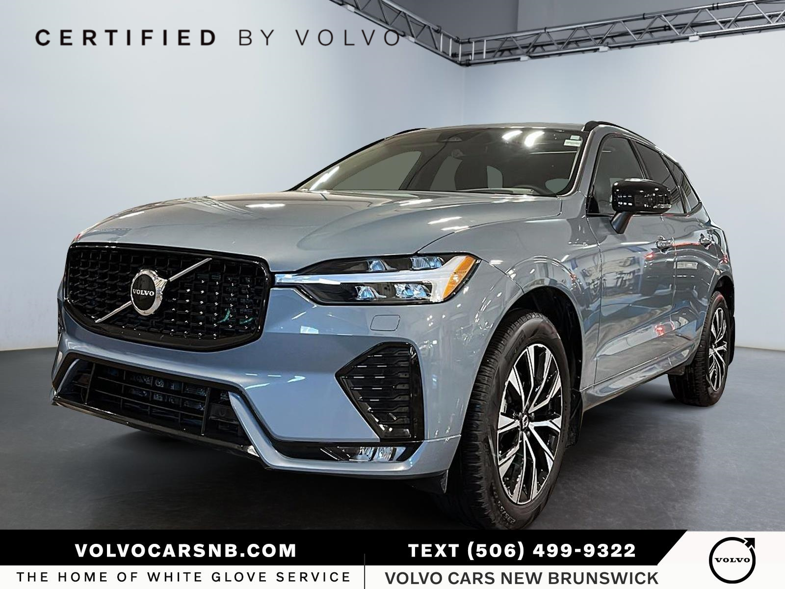 2024 Volvo XC60 B5 Core Dark Theme