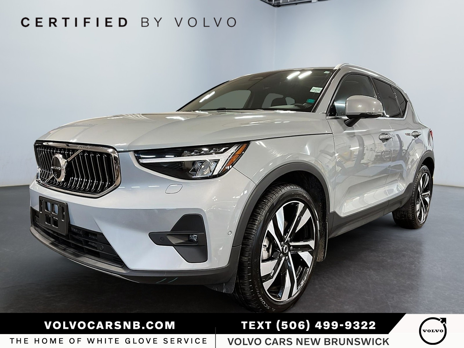 2024 Volvo XC40  B5 Plus Bright Theme