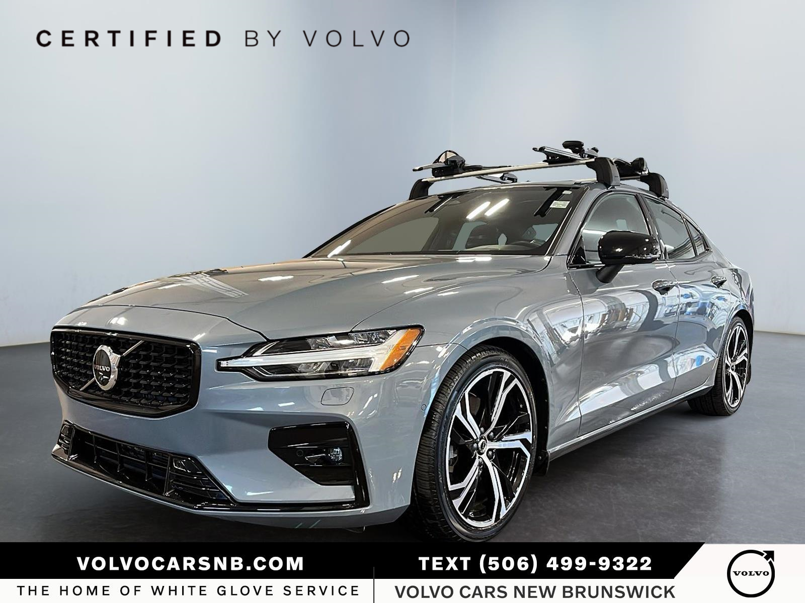 2023 Volvo S60  B5 Ultimate Dark Theme