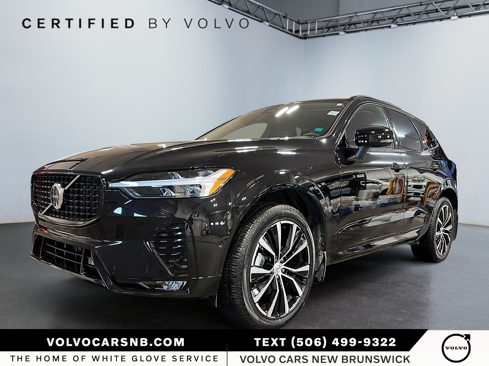 2025 Volvo XC60  B5 Plus Dark Theme