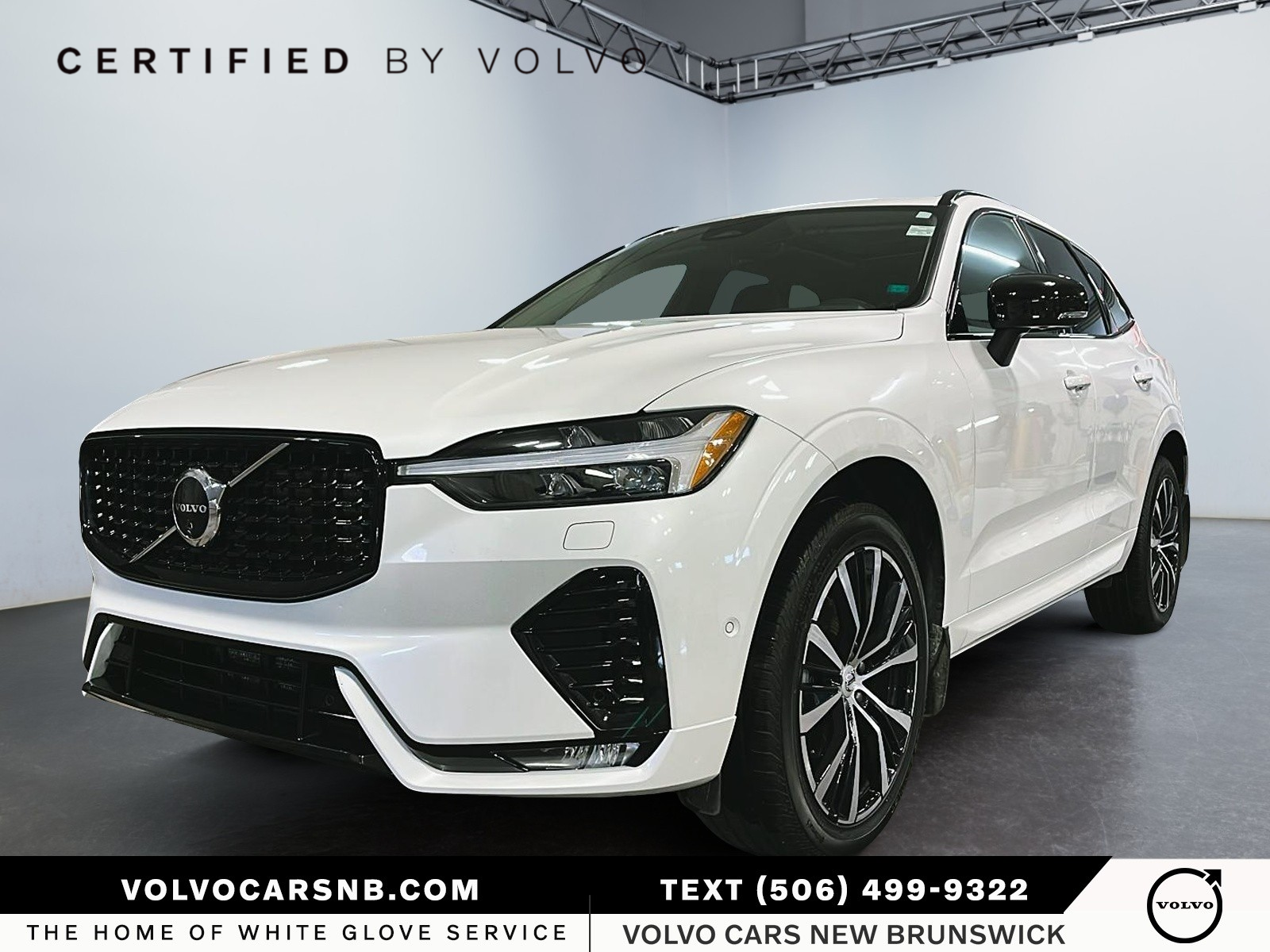 2025 Volvo XC60  B5 Plus Dark Theme