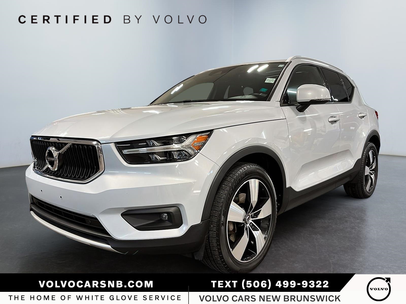 2020 Volvo XC40  T5 Momentum