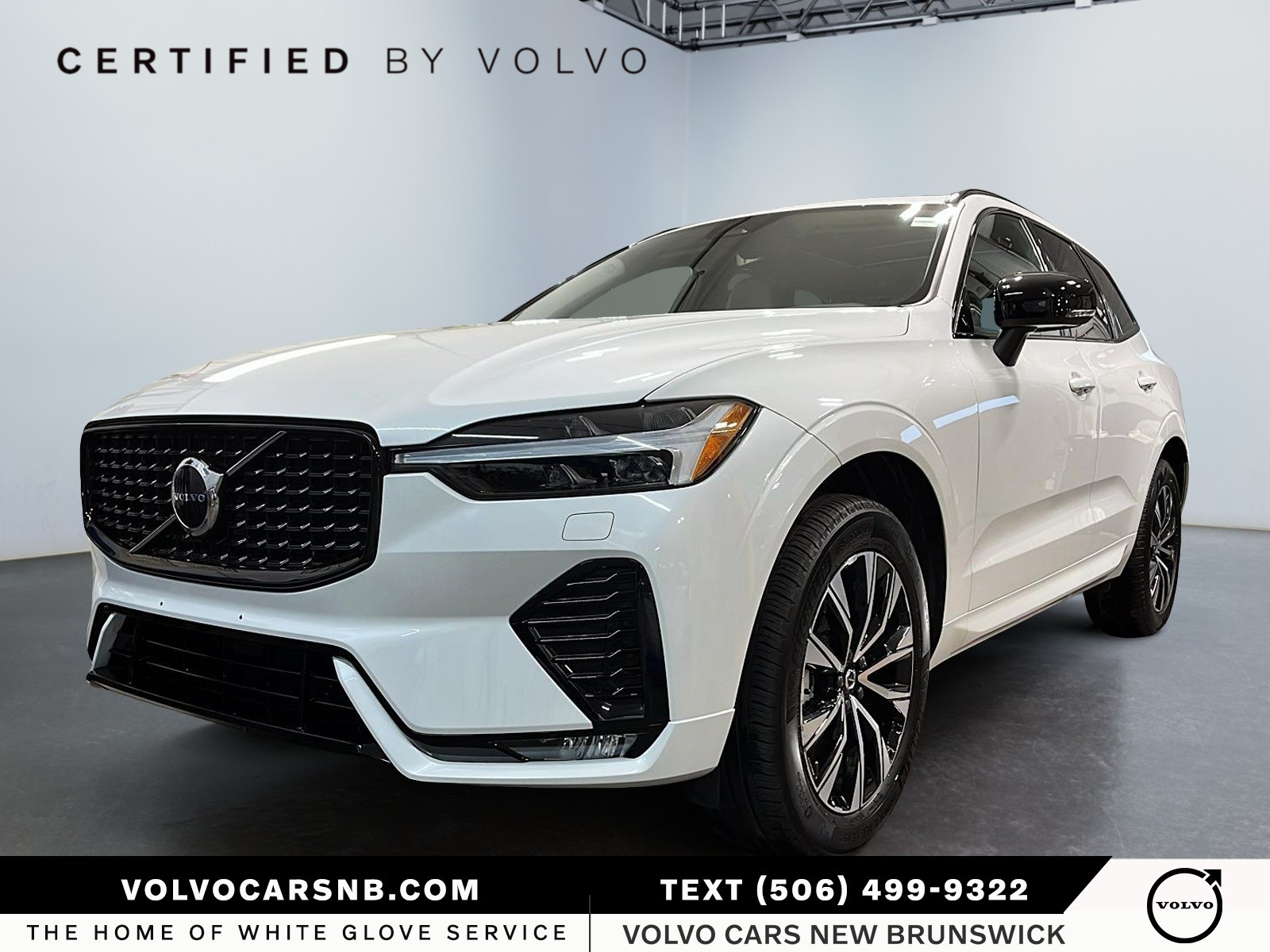 2025 Volvo XC60  B5 Core Dark Theme