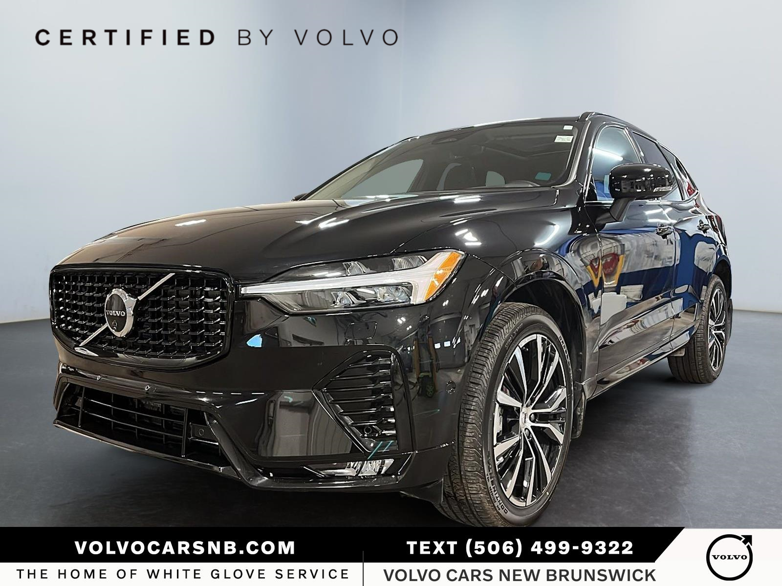 2025 Volvo XC60  B5 Plus Dark Theme