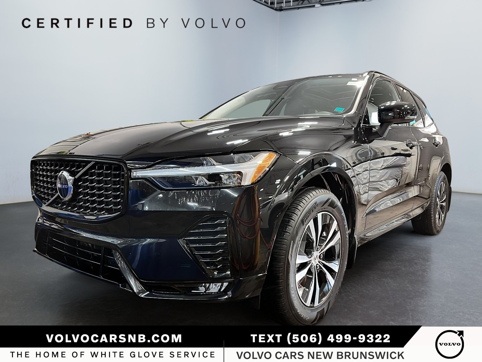 2025 Volvo XC60  B5 Core Dark Theme