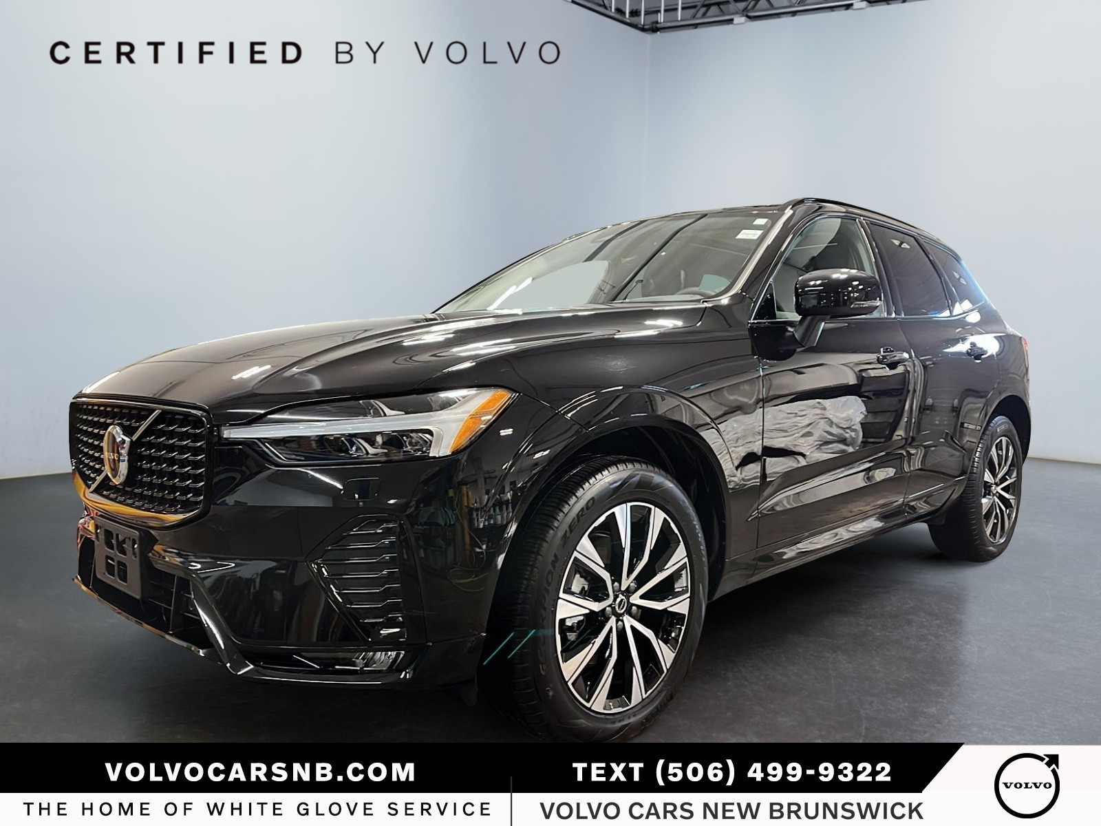 2025 Volvo XC60  B5 Core Dark Theme