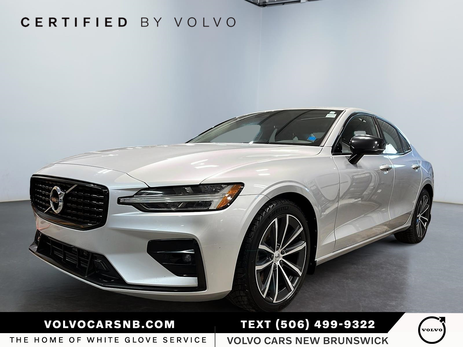 2021 Volvo S60  T5 Momentum