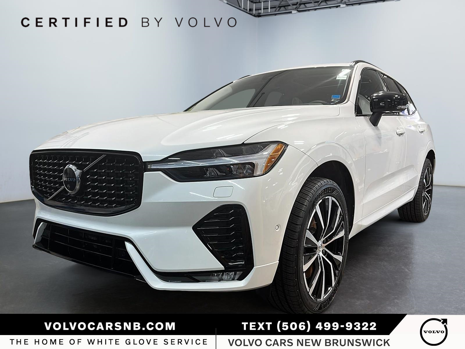 2023 Volvo XC60  B6 Plus Dark Theme