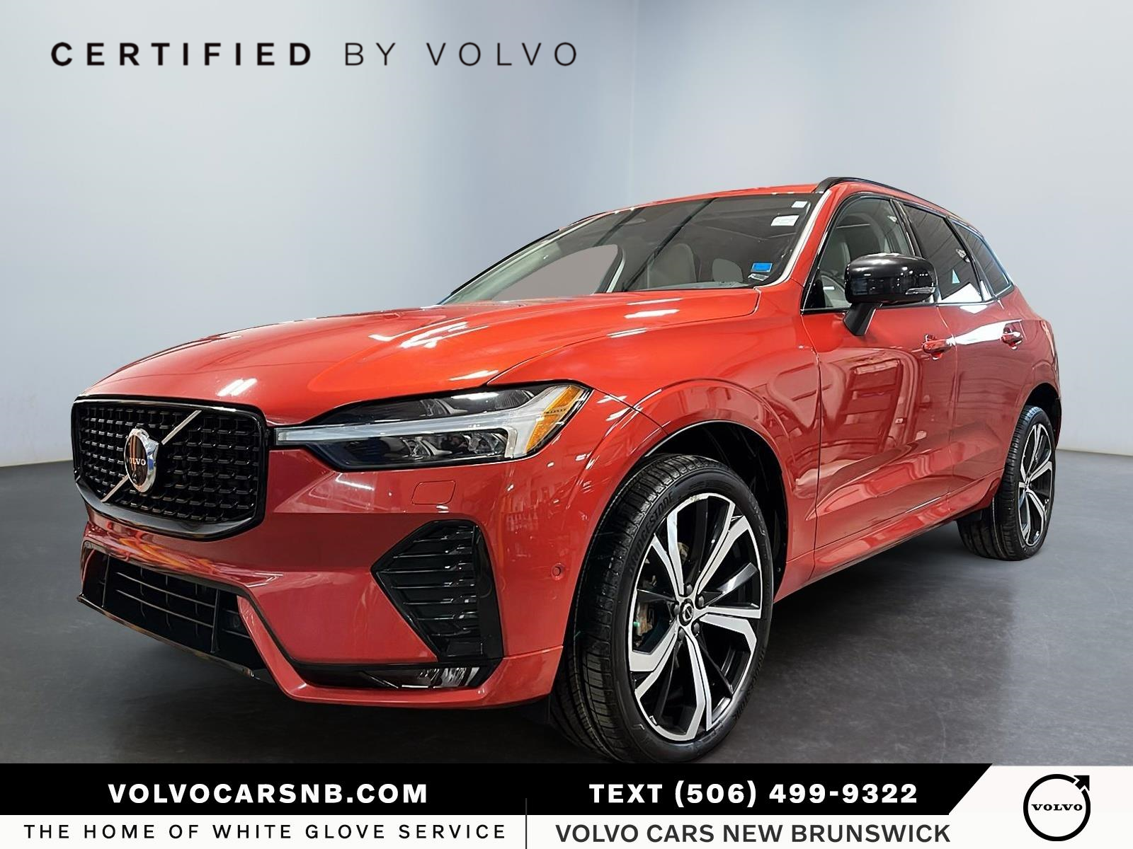 2024 Volvo XC60 B5 Ultimate Dark Theme