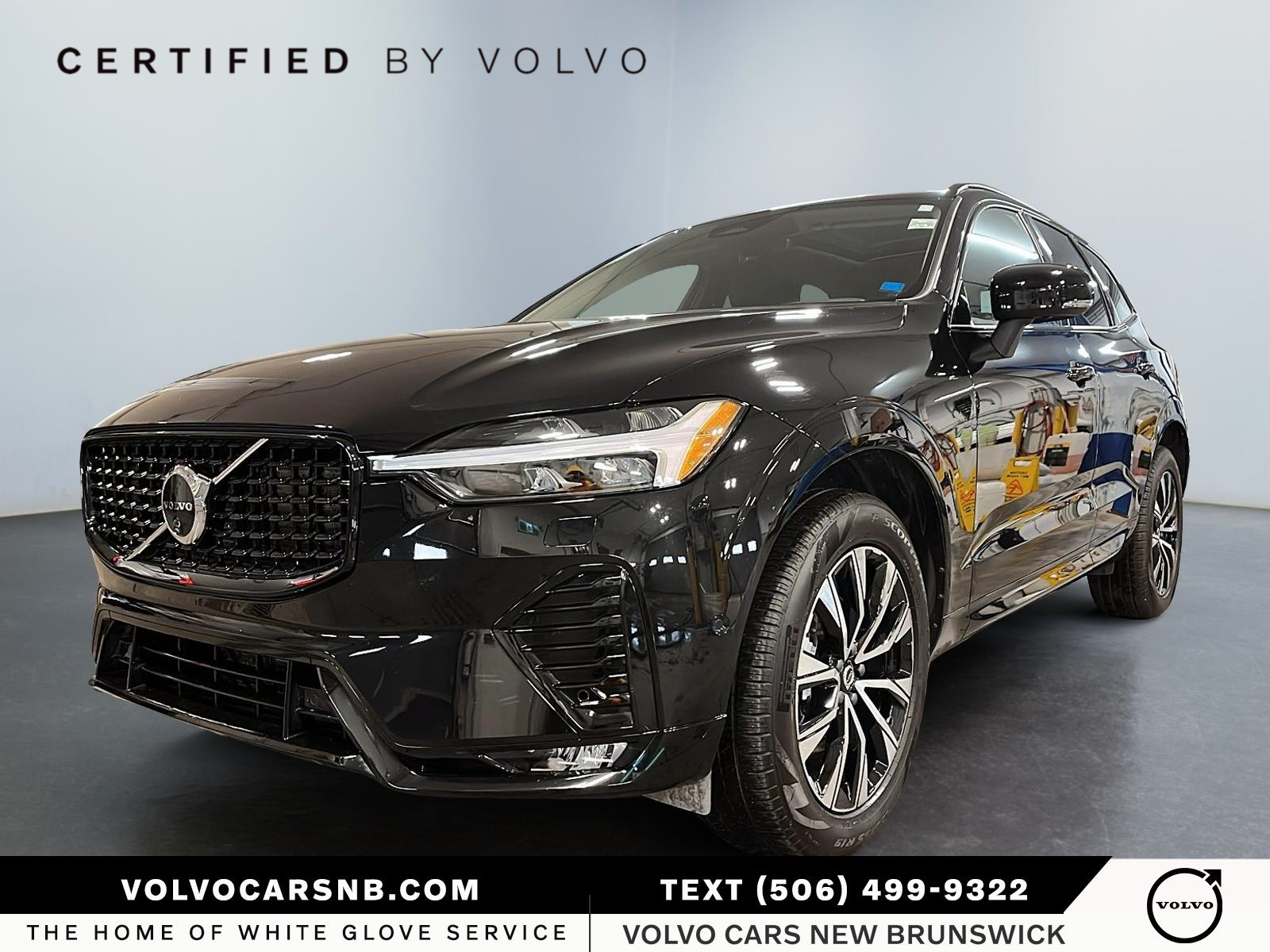 2025 Volvo XC60 B5 Plus Dark Theme