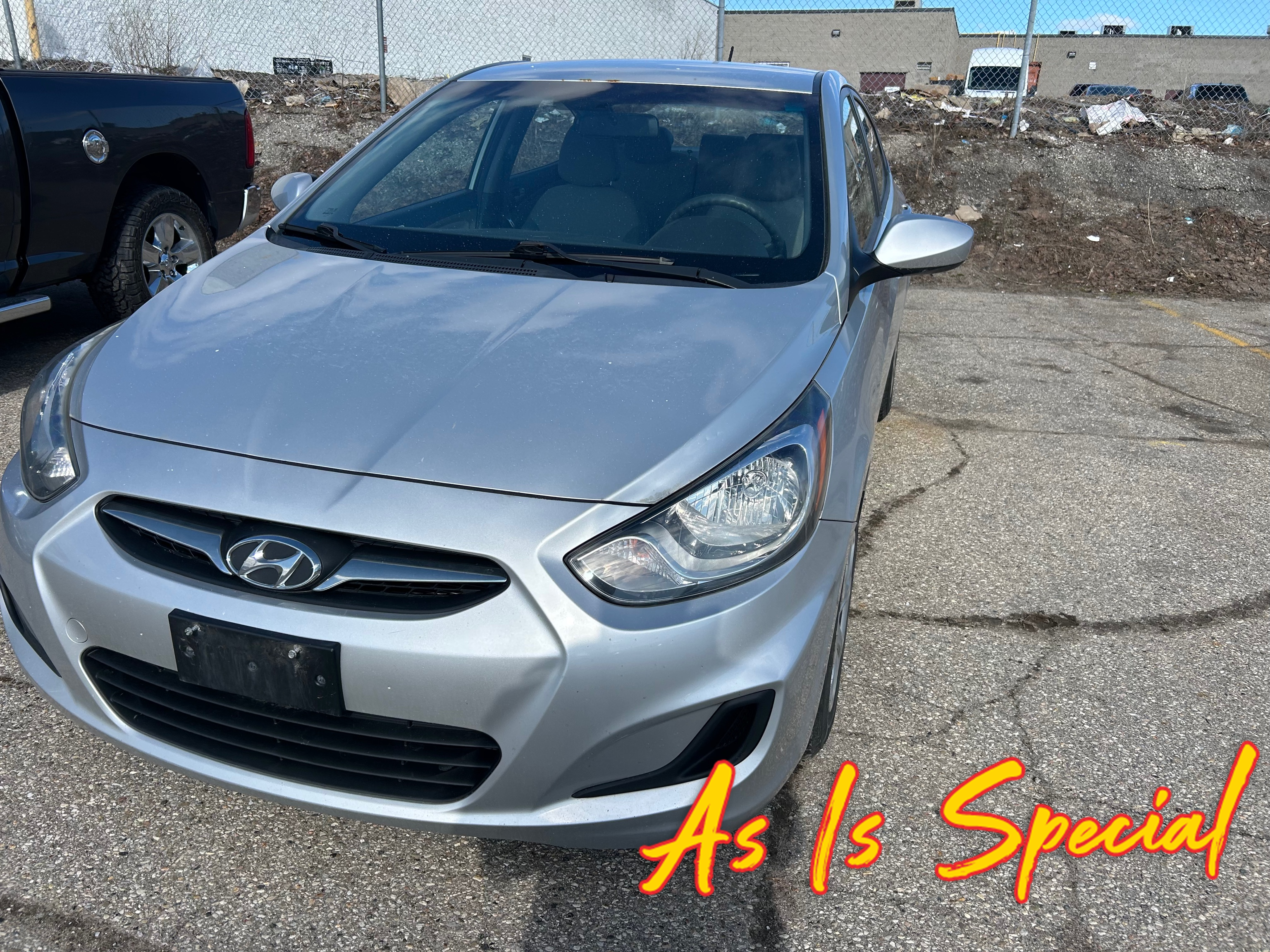 2012 Hyundai Accent GL Sedan FWD