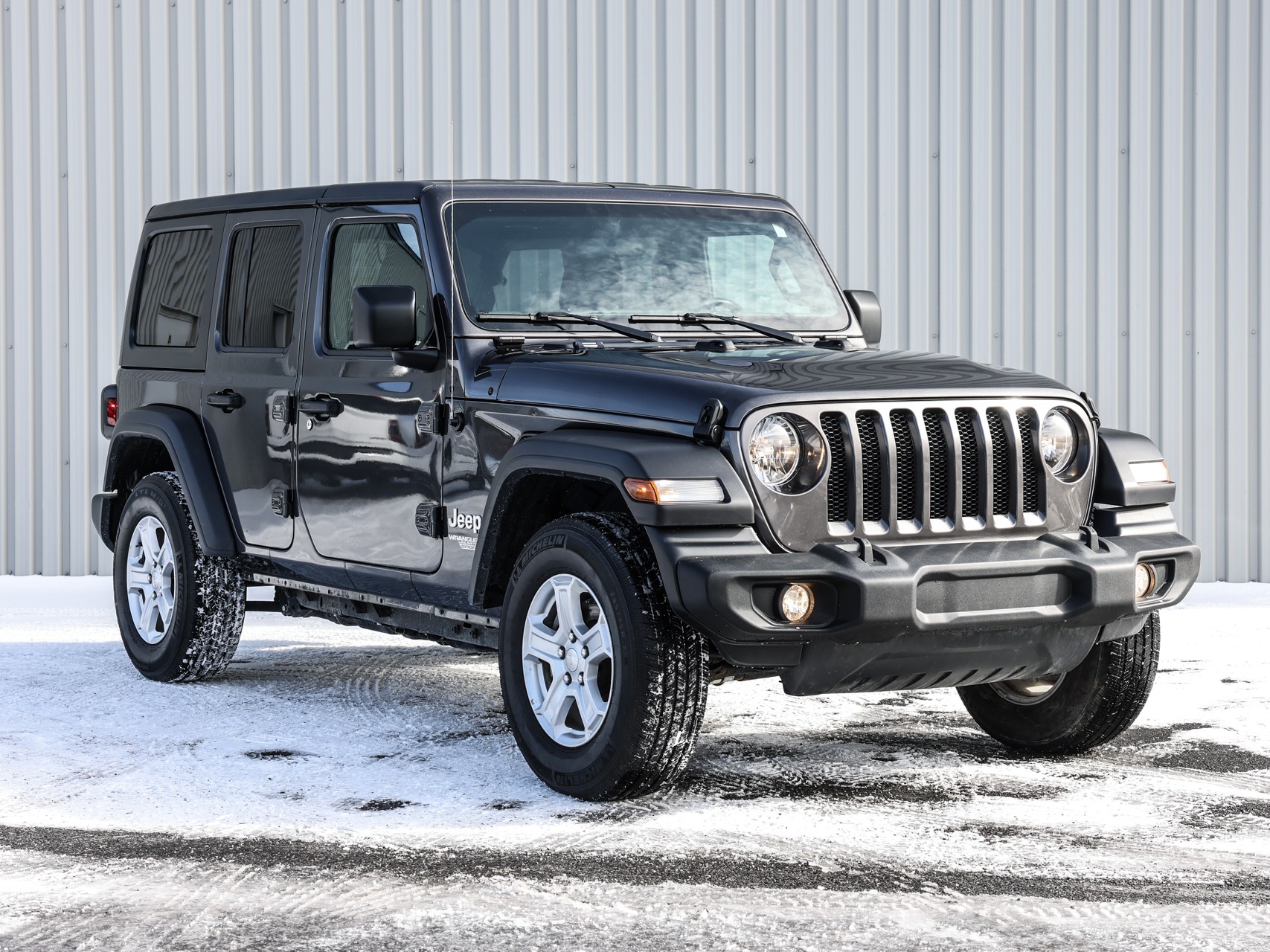 Used 2021 Jeep Wrangler with 63,969 km for sale at Otogo