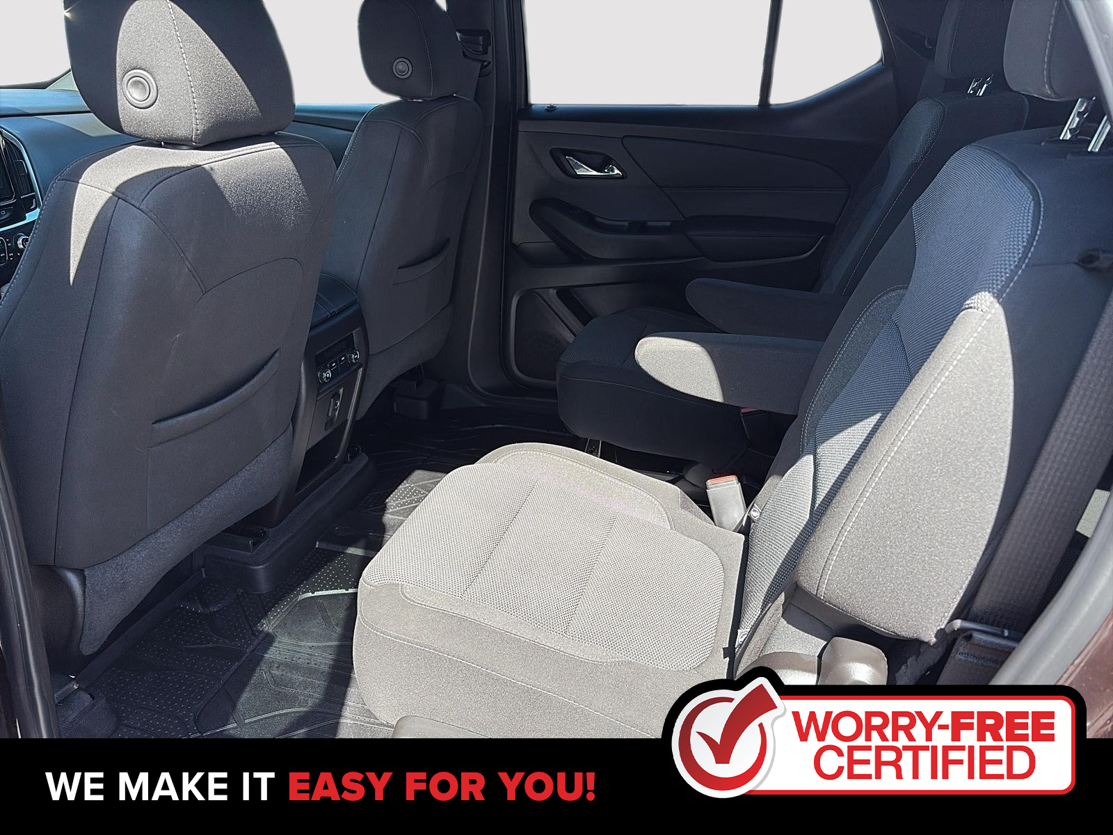 2022 Chevrolet Traverse LT Cloth