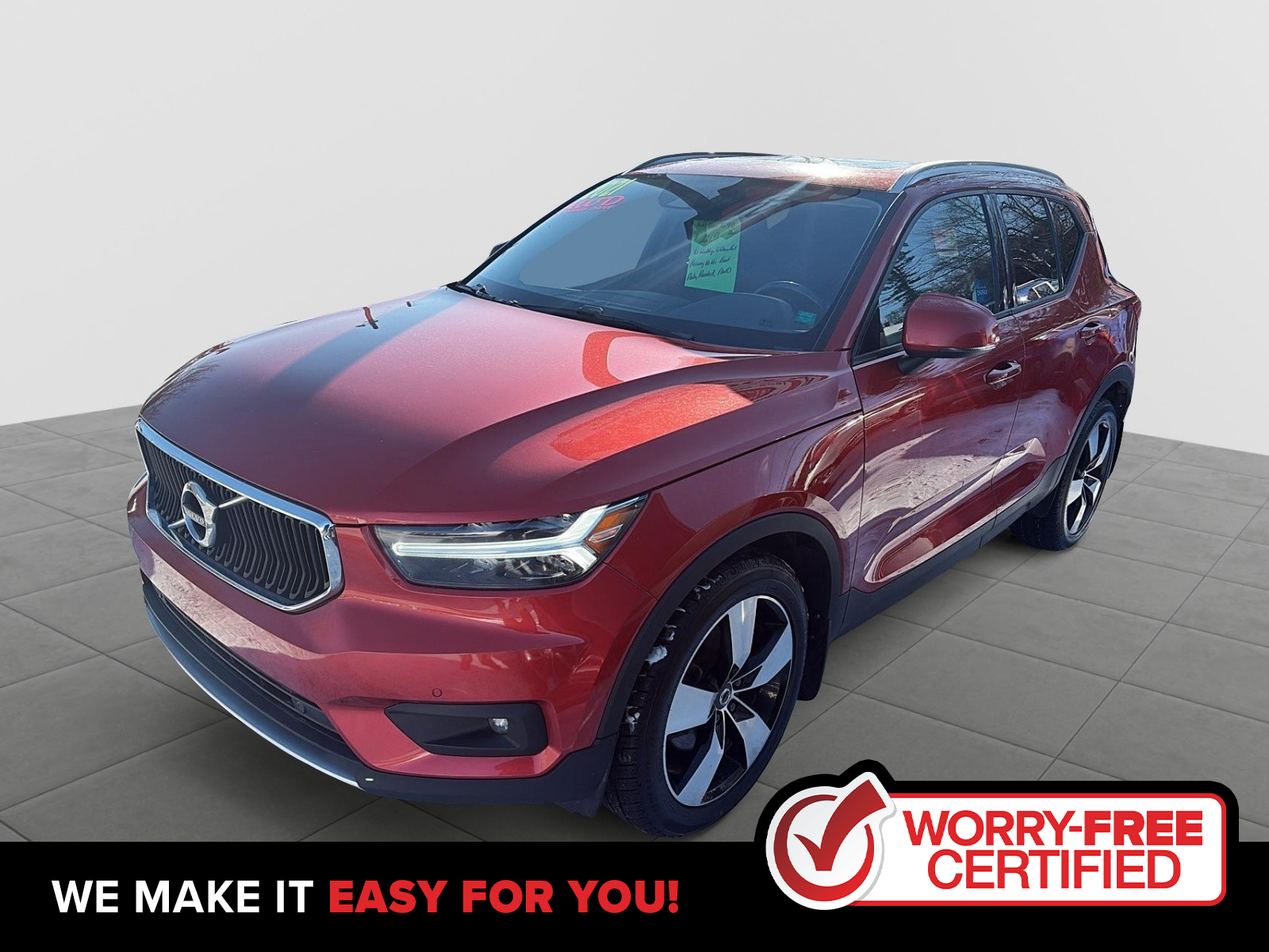 2021 Volvo XC40  T5 Momentum