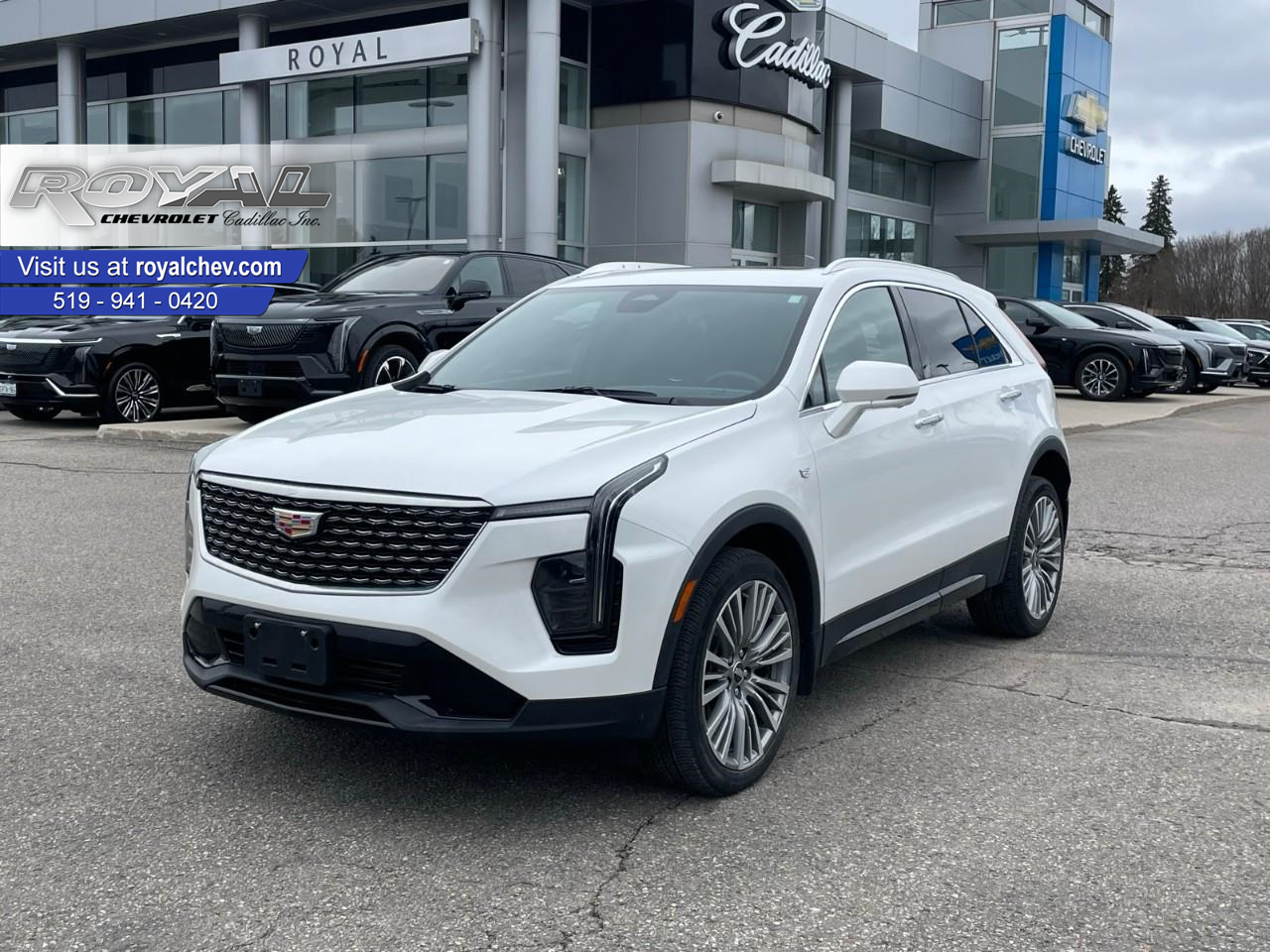 2025 Cadillac XT4 Premium Luxury AWD