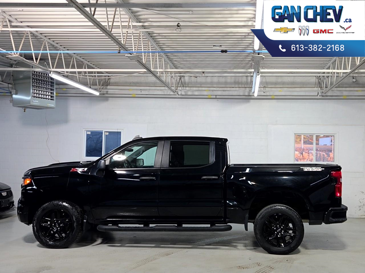2023 Chevrolet Silverado 1500 Custom Trail Boss Crew Cab 4WD