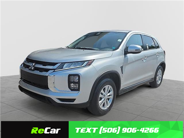 2023 Mitsubishi RVR SE