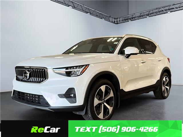 2024 Volvo XC40 B5 Plus Bright Theme
