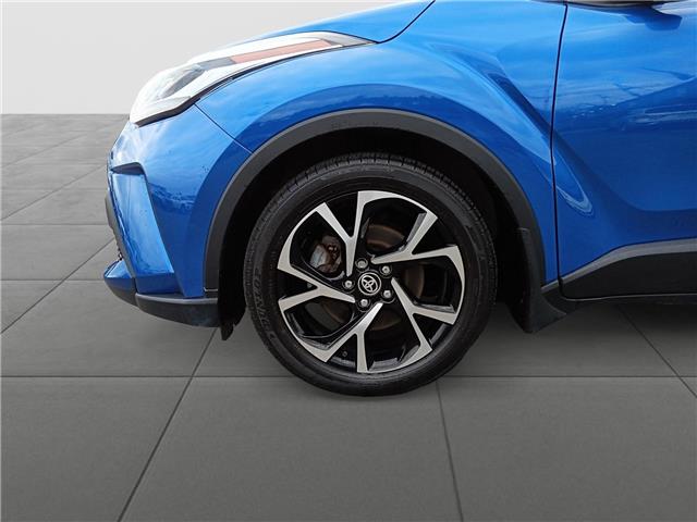 2021 Toyota C-HR XLE Premium