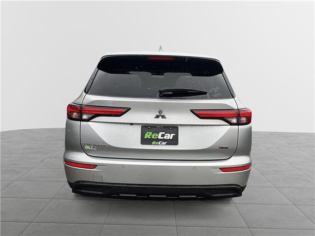 2023 Mitsubishi Outlander ES