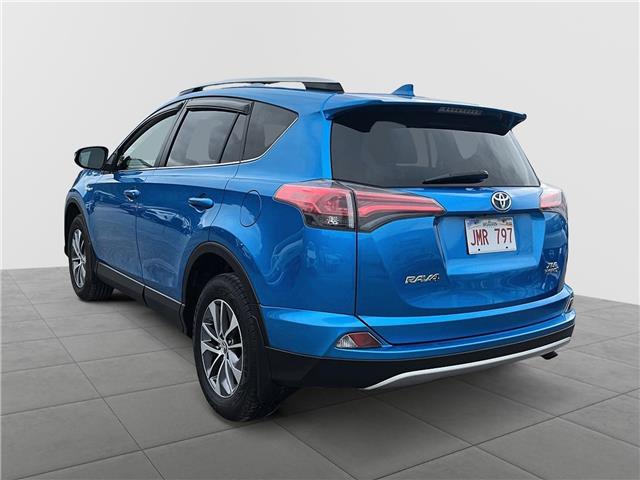 2016 Toyota RAV4 Hybrid XLE